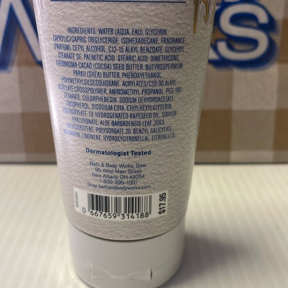 Bath & Body Works Frosted Coconut Snowball 🥥 - Body Cream - Picture 6 of 9